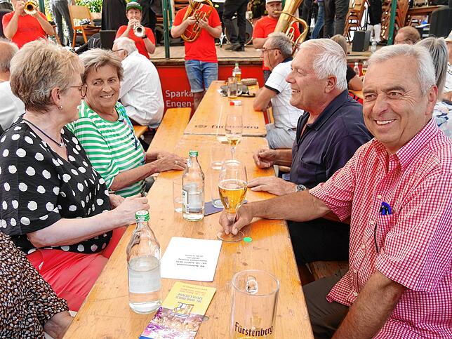 Bild 10: So schön war es auf dem Scheunenfest in Schlatt am Randen