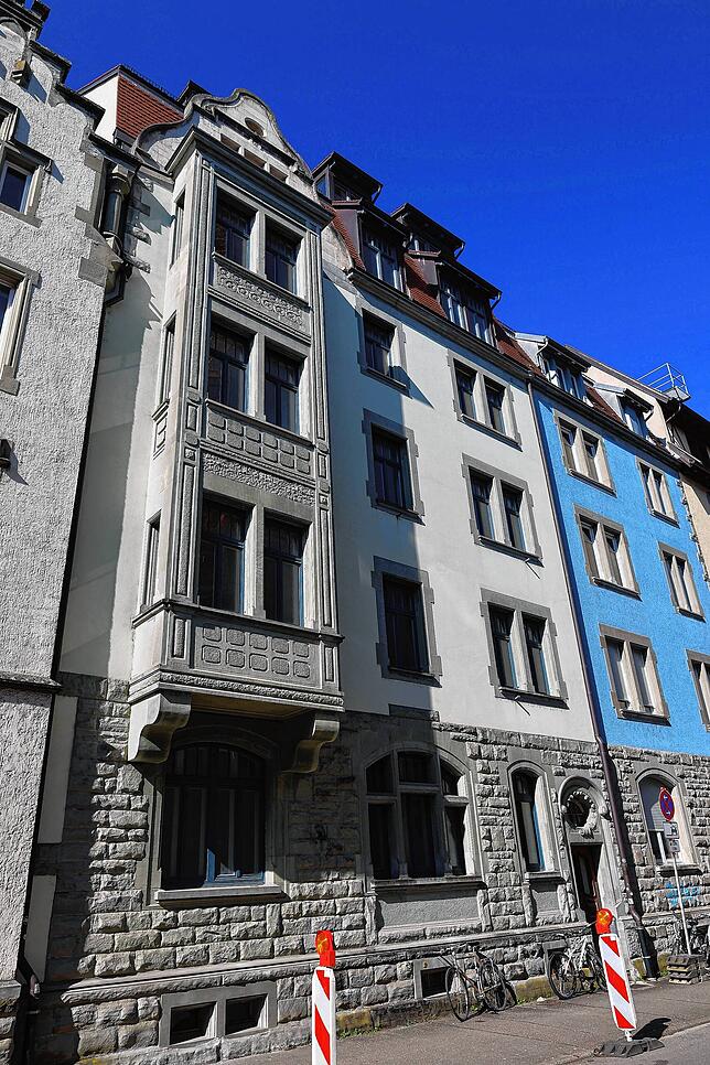Steht seit vielen Jahren leer: Im Haus Brauneggerstraße 25 gibt es mehrere Wohnungen, doch vermietet sind sie bis heute nicht.