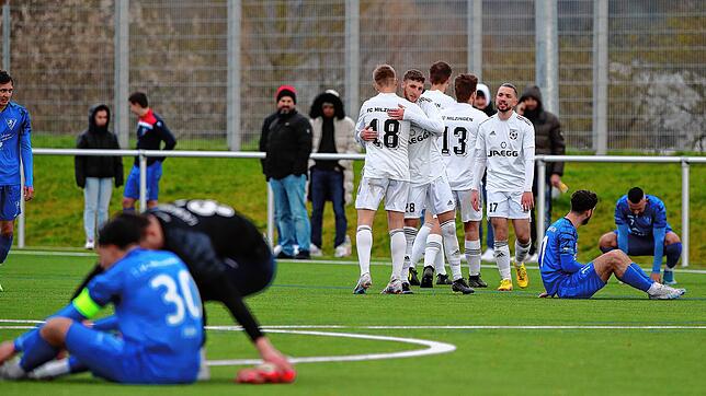 In der Rückrunde der vergangenen Saison jubelte der FC Hilzingen über den 2:0-Sieg gegen den Rielasinger Reserve.