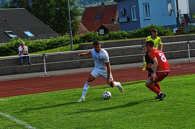 Bild 5: SV 08 Laufenburg siegt in Unterzahl gegen den SV Kirchzarten &ndash; und wir haben Bilder!