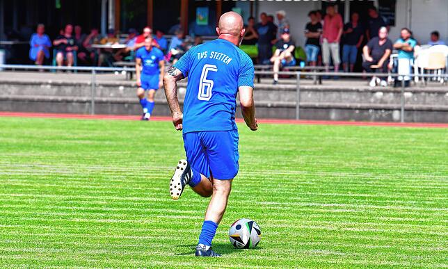 Bild 27: SG FC Wehr/Brennet besiegt den TuS Stetten mit 7:1 – und wir haben Fotos
