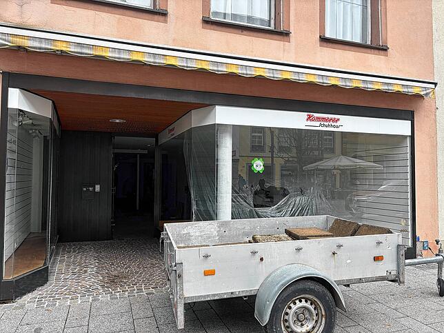 Im ehemaligen Schuhhaus Kammerer an der Rietstraße wird gewerkelt.
