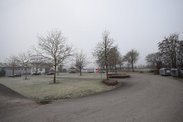 Am Ortseingang von Bodman direkt an der Kreisstraße soll auf dem jetzigen Auffangparkplatz ein Penny-Markt entstehen. Der ...
