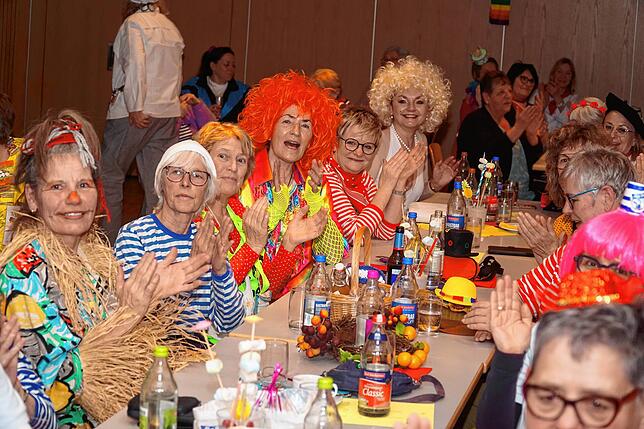 Bild 2: Die schönsten Bilder der Wieberfasnet in Villingen: Fasnet mit der Frauengemeinschaft St. Bruder Klaus