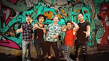 Sie bringen Blowpop auf die Bühne: die Fäaschtbänkler. Am 9. August 2025 spielen sie ein Salem Open Air.