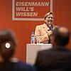 Susanne Eisenmann geht bei ihrer Tour durch alle Wahlkreise auf die Befindlichkeiten der Zuhörer ein. Sie will es vom Kultusministerium ...