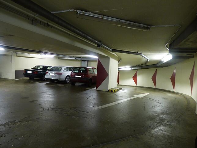Im Parkhaus Bischofsschloss sind Sicherungsmaßnahmen erforderlich, sonst droht die Schließung.