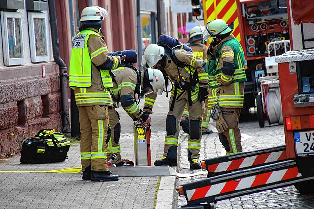Bild 1: Von einem Brand in der historischen Innenstadt, von einem Fuchsproblem im Pfaffenweiler und der Frage: Wie kann die Saalfasnet 2022 gefeiert werden? Diese und weitere Themen im Wochenrückblick für Villingen-Schwenningen