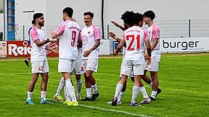 Jubel beim Türk. SV Singen nach dem Sieg gegen den FV Elzach-Yach.