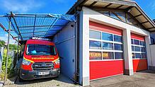 Das Daisendorfer Feuerwehrhaus: Die Gerätehalle stammt aus den 1980er-, der Grundbau aus den 1960er-Jahren.
