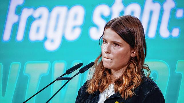 Keine einfache Rede: Klimaaktivistin und Grünen-Mitglied Luisa Neubauer beim Grünen-Bundesparteitag.