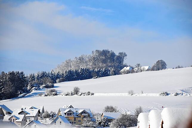 Bild 14: Und noch mehr Schnee! Die weißen Berge türmen sich in Stockach