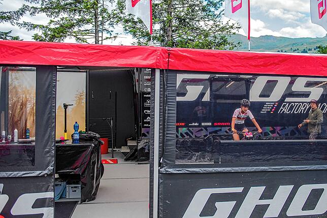 Bild 1: Mountainbikerin Finja Lipp fuhr Weltcup in Lenzerheide und wir haben Impressionen vom Rennen
