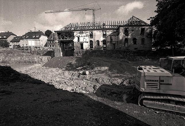 1985 ist das Gelände kaum wiederzuerkennen. Das Höhenlevel liegt damals noch einige Meter tiefer.