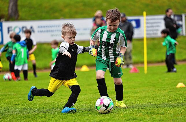 Bild 10: Wenn die jüngsten Kicker mit Begeisterung dabei sind: Die besten Bilder vom Turnier in Radolfzell!