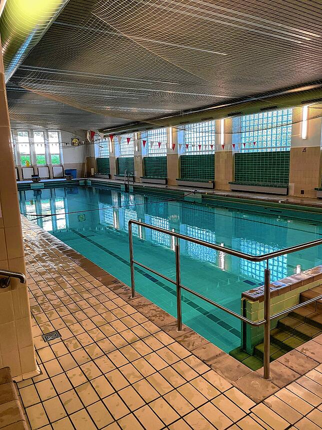 Das Hallenbad in der Friedensschule Schwenningen wird für drei Monate außer Betrieb genommen.