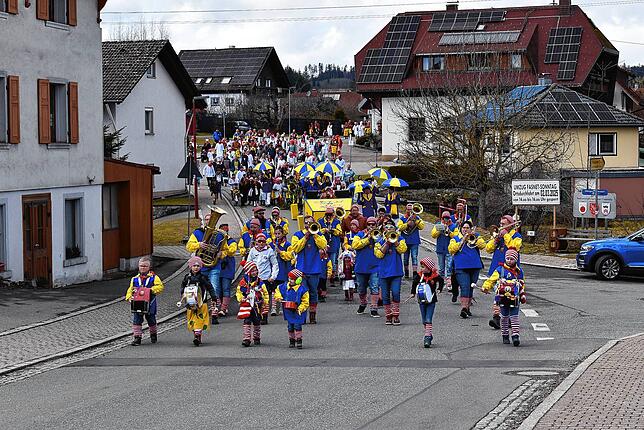 Bild 16: Birkendorf feiert den Hemdglunckerumzug - Die schönsten Momente in Bildern