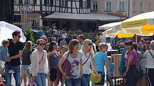 Bei gutem Wetter hat das Markdorfer Stadtfest auch am frühen Samstagnachmittag zahlreiche Besucher in die Innenstadt gelockt. Erst am ...