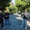 Levin Stracke, Frank Schuhwerk und Tommy Spörrer (von links) organisieren den Adventsmarkt im Stadtgarten.