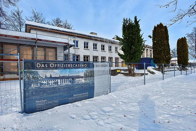 Lange galt das Offizierskasino als Sorgenkind. Doch mittlerweile ist es verkauft und wird zu einem Wohnhaus umgebaut.