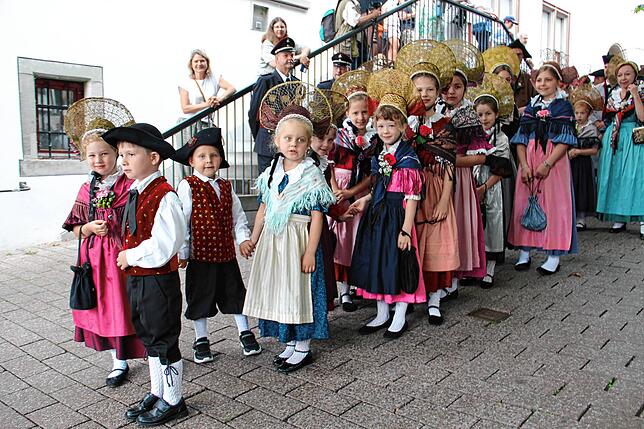 Bild 1: Hausherrenfest 2024: Hausherren-Prozession nach dem Hochamt