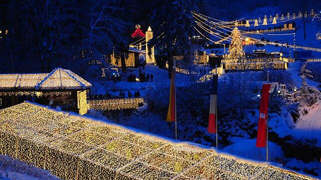 Eine Million Lichter werden auf dem Triberger Weihnachtszauber strahlen, der vom 25. bis 30. Dezember an Deutschlands höchsten ...