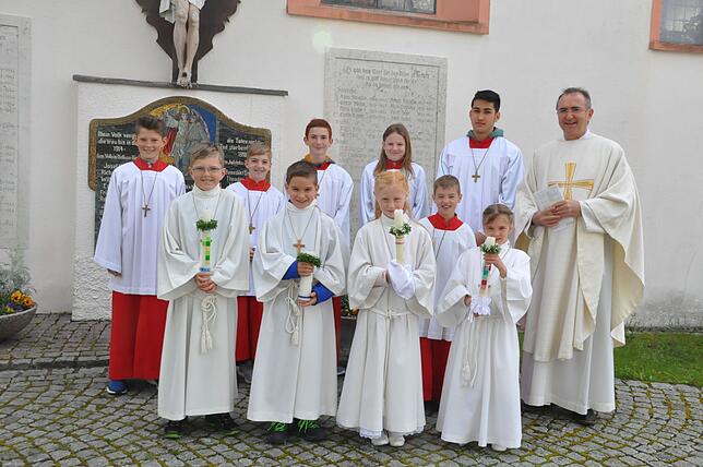 Vier Kinder feierten in Weilheim Kommunion (von links): Eric Marder, Jakob Prothmann Lana Hägele und Marie Ebi.