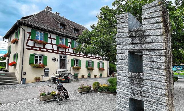 Bild 12: So lebt es sich in  Owingen: Streifzug durch die Gemeinde