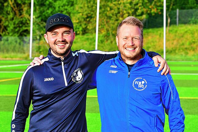 Teamarbeit: Gemeinsam mit Fabian Spitz (rechts) trainiert Sylvio Kech seit dieser Saison äußerst erfolgreich die SG Stühlingen/Weizen.