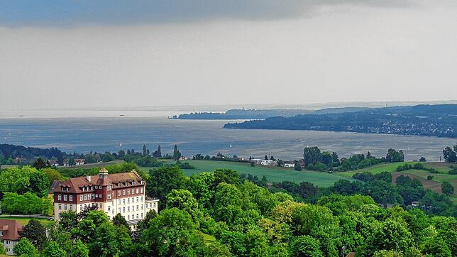 Unter anderem in Schloss Spetzgart in Überlingen werden derzeit Internatsschüler betreut, die nicht nach Hause können.