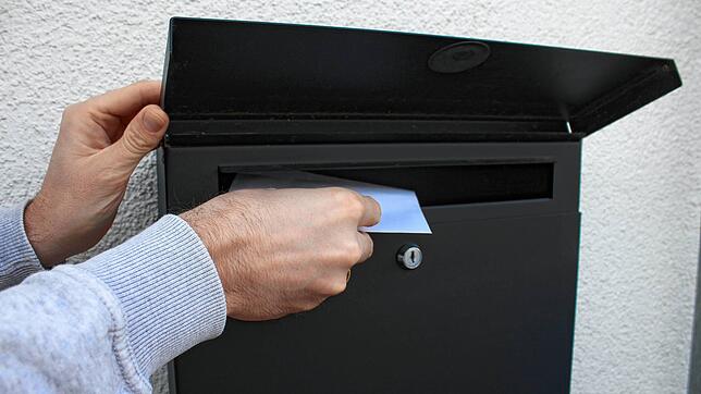 Erstwähler aber auch andere Altersgruppen finden derzeit an sie persönlich adressierte Wahlwerbung im Briefkasten. Wie ist das mit dem ...