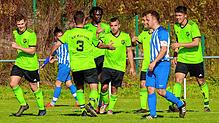 Gut gemacht: Der SV Karsau feierte beim 4:2 gegen Verfolger Spvgg. Wehr den achten Sieg im neunten Spiel und hält damit die Reserve des ...