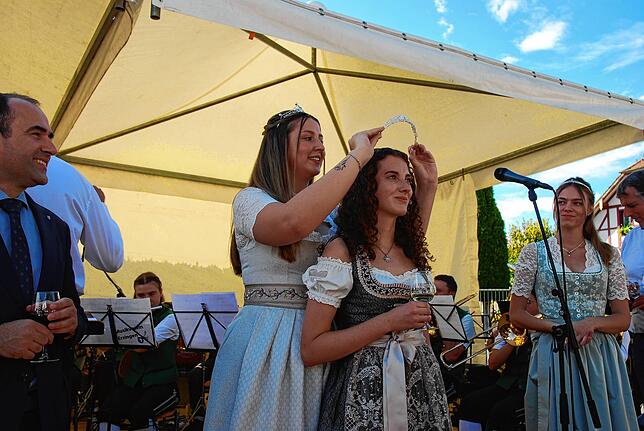 Bild 13: So schön war das Erzinger Winzerfest
