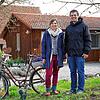Kristin-Marlen und Denis Hahn von der Hottenlocher Hofgemeinschaft blicken wegen Uneinigkeiten bei der Pacht ungewiss in die Zukunft: ...