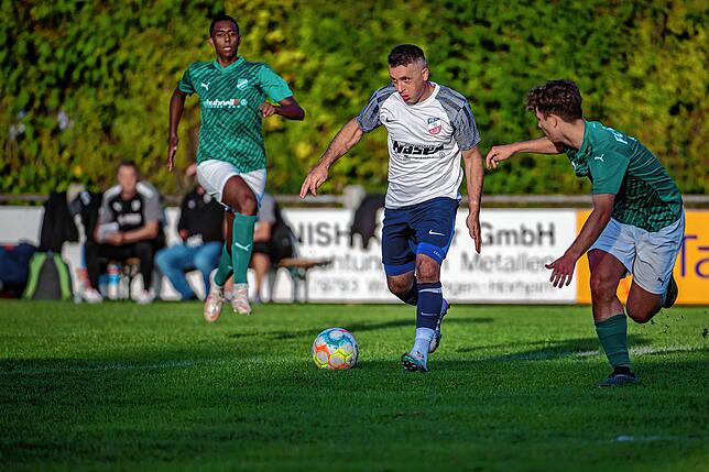 Bild 10: VfB Waldshut gewinnt mit 4:0 gegen den FC Zell &ndash; und wir haben Bilder!