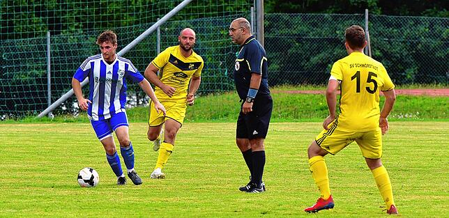 Bild 8: SG Mettingen/Krenkingen kommt mit Elan aus dem Trainingslager und gewinnt 4:2 im Rothaus-Bezirkspokal beim SV Schwörstadt &ndash; und wir haben Bilder!