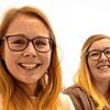 Die Schulsozialarbeiterinnen Lisa Weishaar und Marisa Kern (von links) sind optimistisch, dass geeignete Nachfolger gefunden werden ...