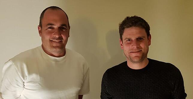 Neuer Trainer: Daniel Pietzke (links, mit SVB-Sportchef Denys Martini) übernimmt den SV Buch.
