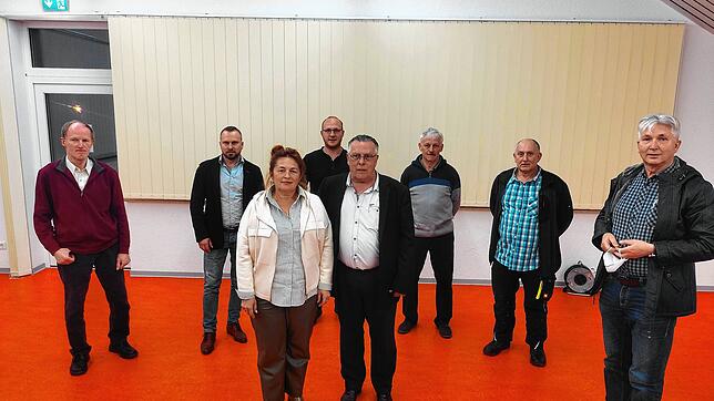 Wollen gemeinsam dafür sorgen, dass die Menschen in der Ukraine mit dem Wichtigsten versorgt sind (v.l.): Josef Gabele, Eduard Schöner, ...