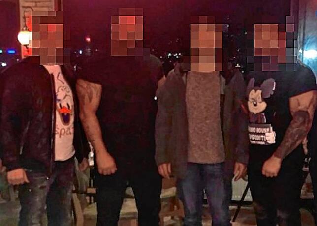 Elvis H., Armin &bdquo;Boki&ldquo; C., Naser O. und Nermin C. bei einem Treffen (von links).