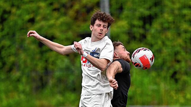 Bild 18: TuS Stetten setzt sich mit 5:1 gegen FC Erzingen durch – und wir haben Bilder!