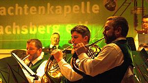 Das Horntrio der Trachtenkapelle mit Christoph Schlegel sowie Jakob und Michael Rüd (von links). Bild: Karin Steinebrunner