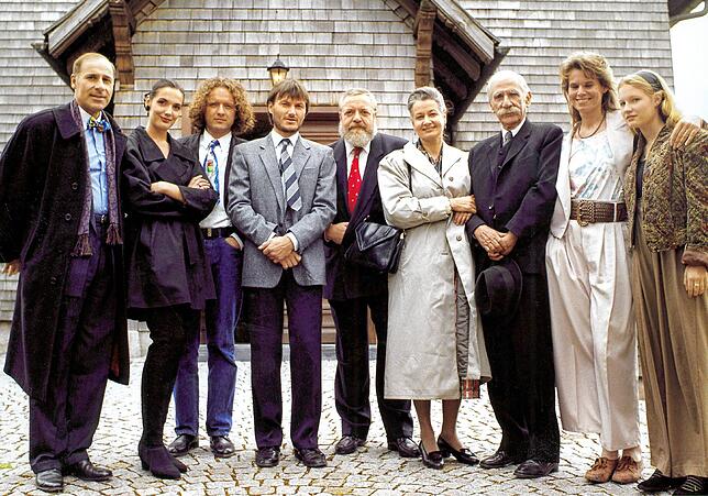 „Die Fallers“ 1994: Edgar M. Marcus (v. l.), Anne von Linstow, Karsten Dörr, Peter Schell, Wolfgang Hepp, Ursula Cantieni, Lukas Ammann, ...