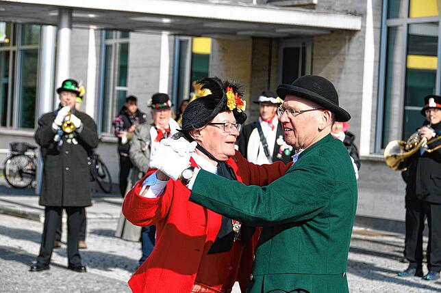 Narrenmodder Ekkehard Halmer und Narrenvadder Peter Kaufmann.