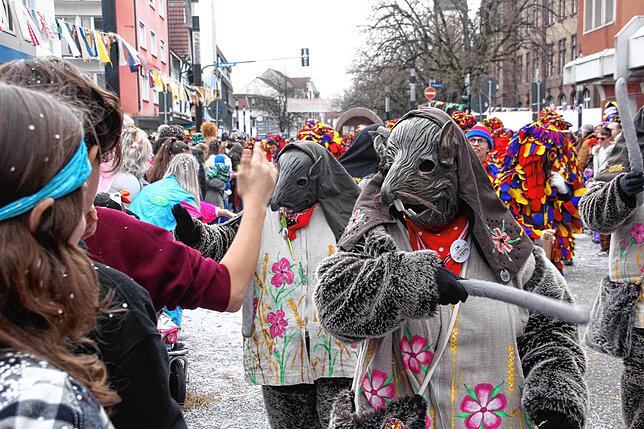 Bild 14: Fasnets-Umzug der Poppelezunft in Singen &ndash; Teil 1