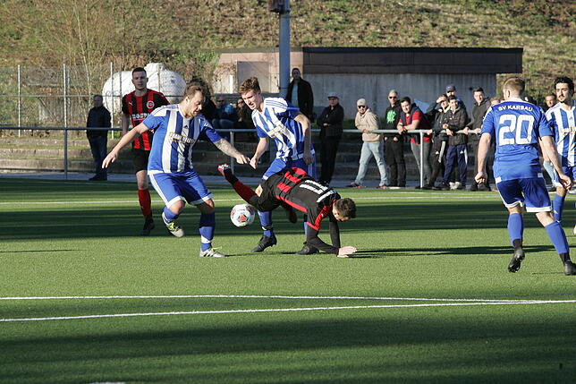 Packendes Spiel in Bad Säckingen. 2:2 heißt es am Ende gegen den SV Karsau.