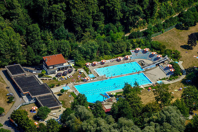 Das Freibad in Stockach aus der Vogelperspektive.