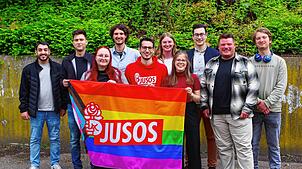 Der Vorstand und das Awareness-Team der Jusos Schwarzwald-Baar: von links Süleyman Karabacak, Marko Juric, Svenja-Maja Suttner, Luca ...