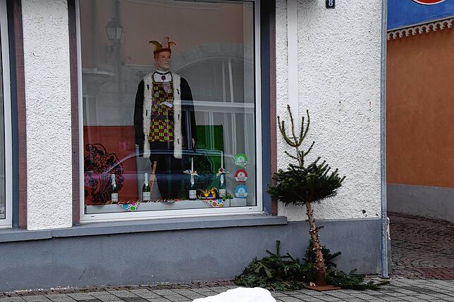 Kleine oder auch größere Narrebömmle werden jetzt nach und nach in den Straßen erscheinen.