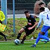 Villingens Yannick Spät (links) kann sich in dieser Szene durchsetzen. Die Schwarzwälder Oberliga-Reserve sicherte sich einen 4:2-Erfolg ...